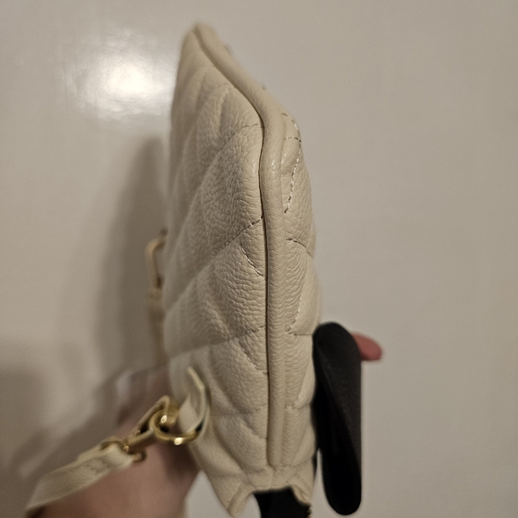 EUC Betsey Johnson French Bull Dog  Quilted Kitsch Crossbody - Picture 4 of 6